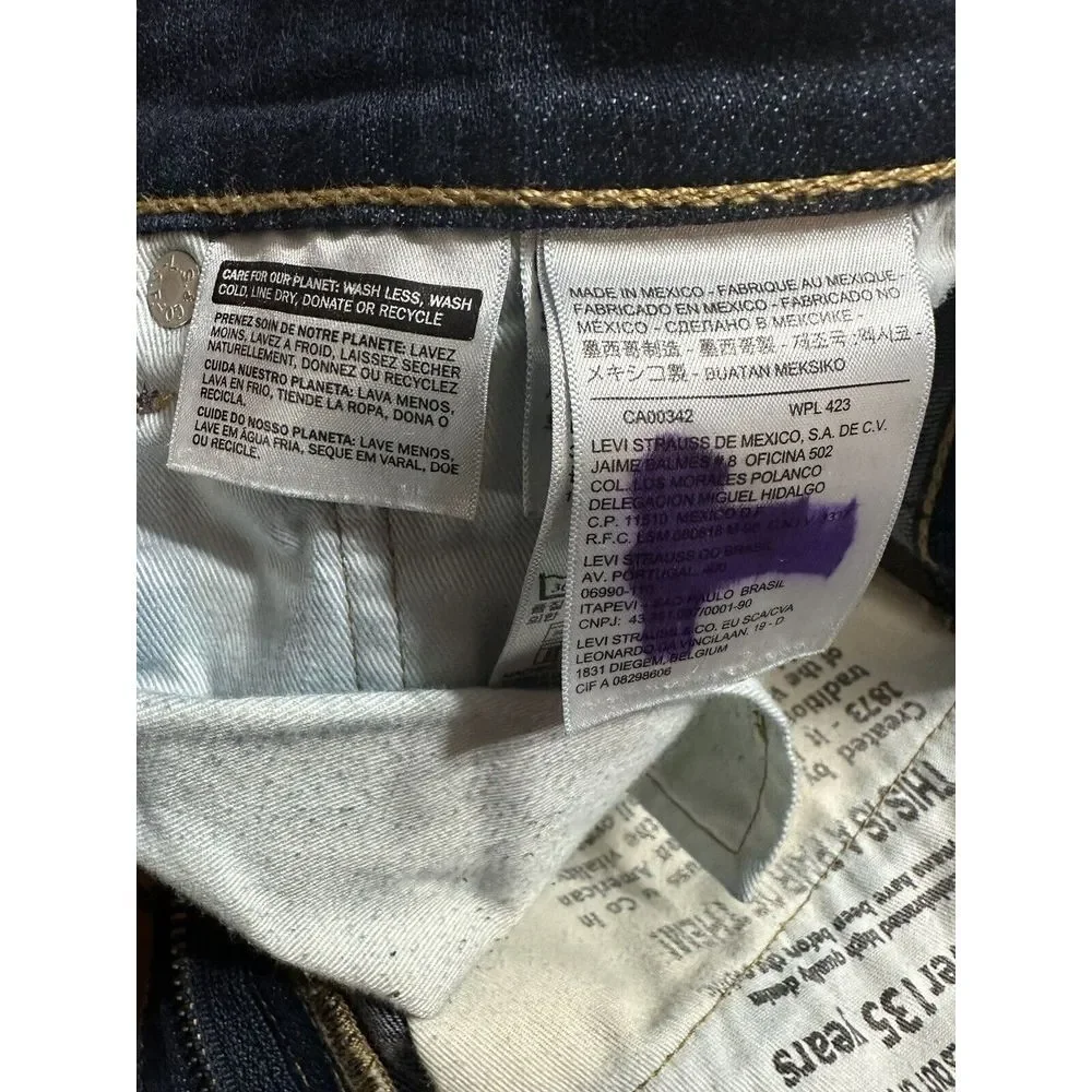 Levis elevate your